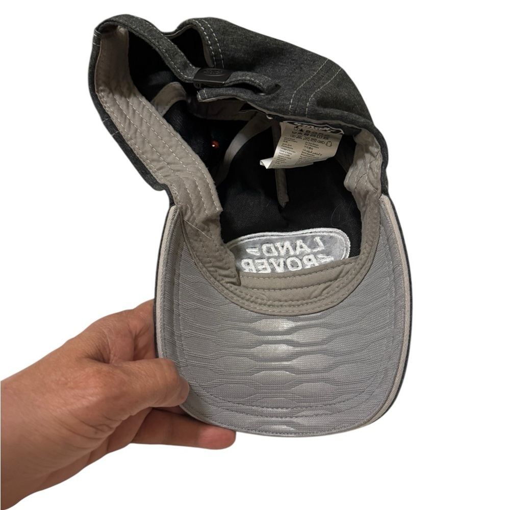 Land Rover Black Cap - Picture 10 of 10